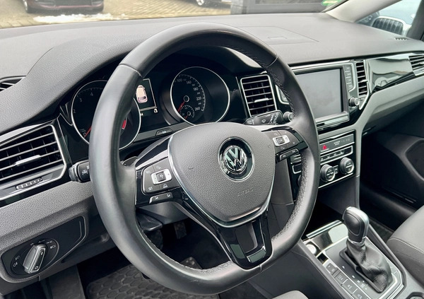 Volkswagen Golf Sportsvan cena 63800 przebieg: 104000, rok produkcji 2015 z Łobez małe 596